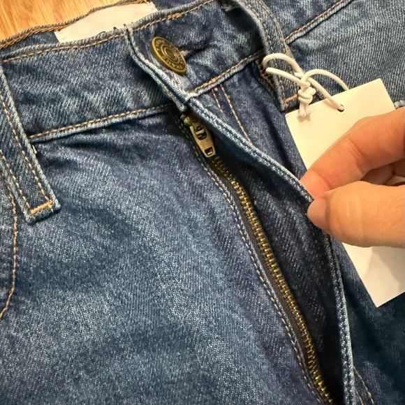 NWT FRAME The Relaxed Straight Jeans Size 25 | Low-Rise Fit | Raw Hem - Picture 8 of 11